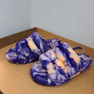 UGG Women’s Fluff Yeah Slide Marble Violet Sheepskin Slide Size US 8